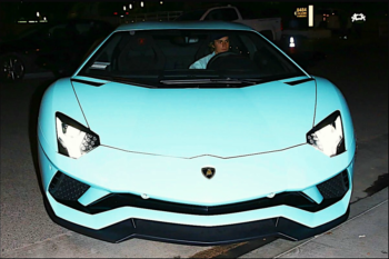 JUSTIN BIEBER AVENTADOR S