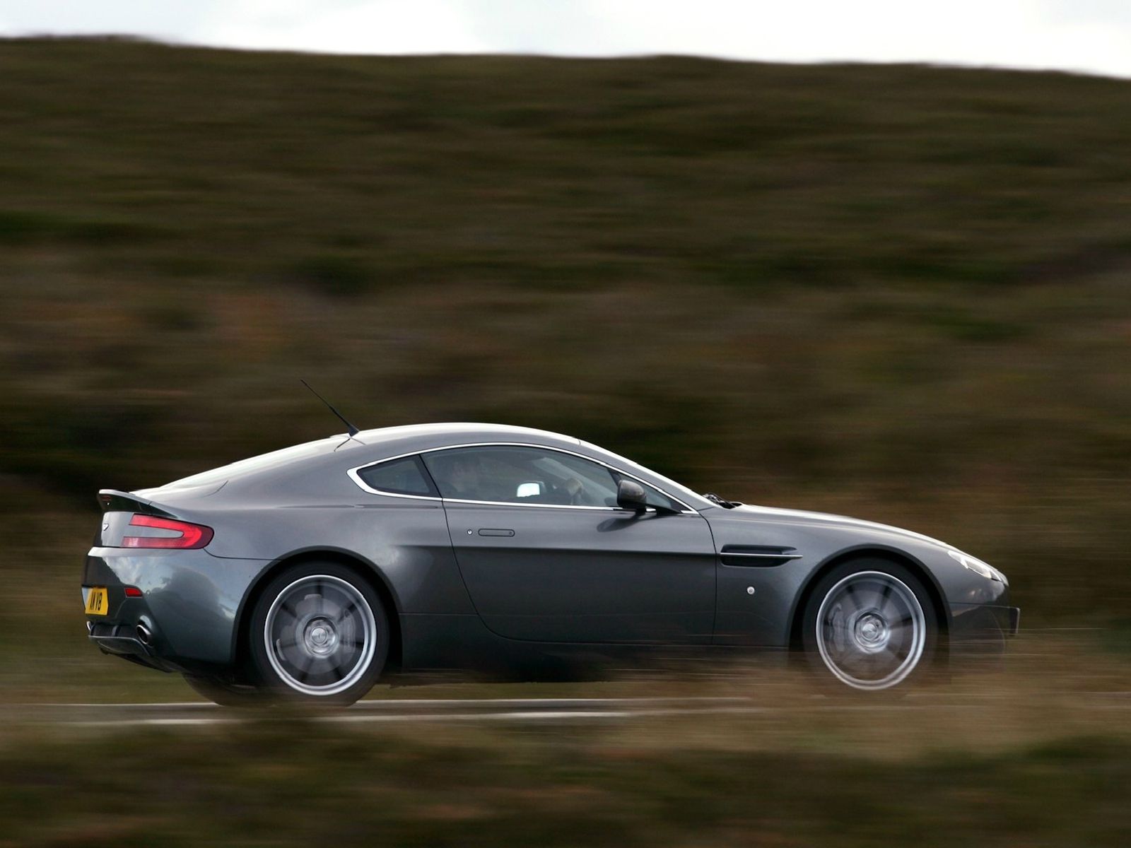 Aston Martin Vantage Side view